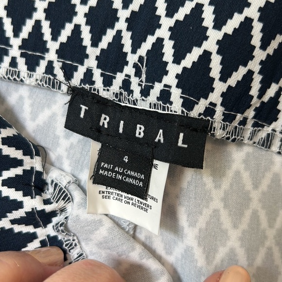 Tribal Eclipse  Bermuda shorts spandex nylon rayon blend size 4-10-12 - Picture 8 of 10